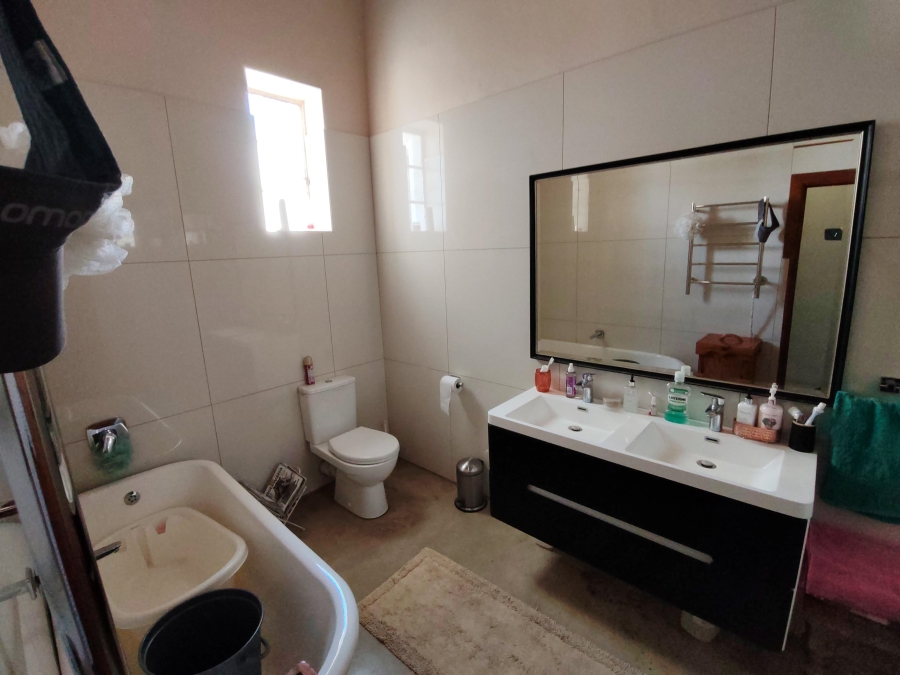 4 Bedroom Property for Sale in Steynsburg Eastern Cape